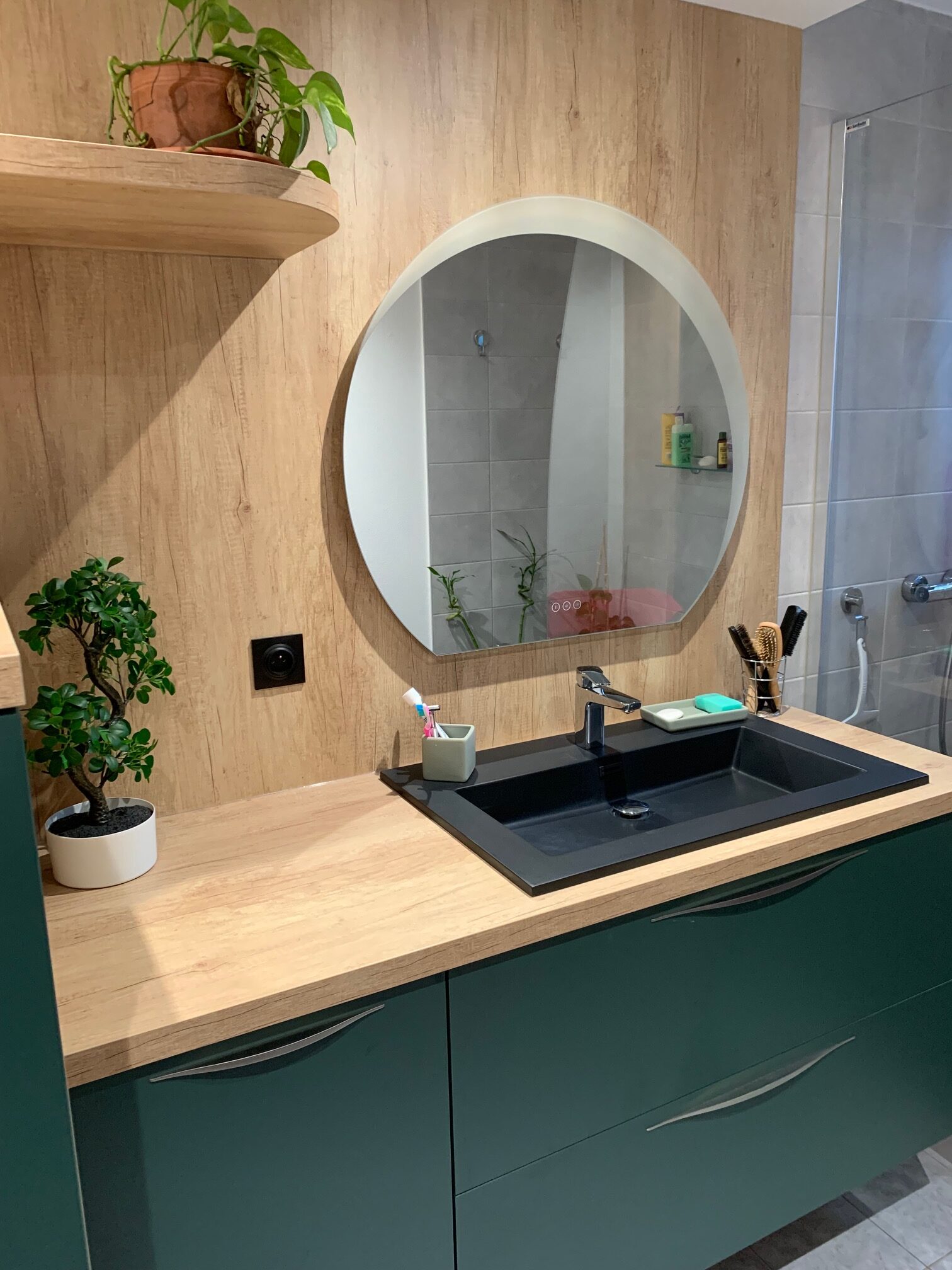 Salle de bain verte